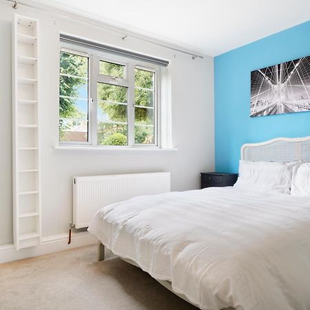 The Wimbledon Hideaway - Glamorous 3Bdr House With Garden ลอนดอน ภายนอก รูปภาพ