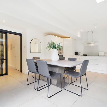The Wimbledon Hideaway - Glamorous 3Bdr House With Garden ลอนดอน ภายนอก รูปภาพ